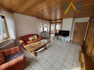 4-Zimmer-Wohnung in ruhiger Lage mit Stellplatz, 2 Terrassen, optional Garage - Hildrizhausen