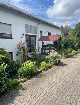 Eigentumswohnung im Stiel der 80 er Jahre, in ruhiger Lage von Bruchmühlbach, Renovierungsbedürftig. - Bruchmühlbach-Miesau