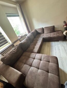 Grosse U Form Couch - Düsseldorf Zentrum