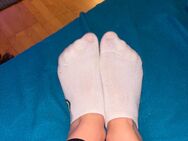 Verkaufe getragene Socken für 20€ sind mindestens 3-4 Tage getragen🔥💦 - Schönau (Königssee)
