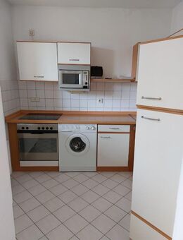 Wohnung mit großer Wohnküche und Balkon - Chemnitz