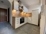 Sehr schöne 2,5 Zimmer Wohnung mit großer Loggia in bester, zentraler Lage - Passau