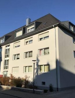Superschöne 2 Zimmer Wohnung mit Einbauküche, top-saniert - Villingen-Schwenningen