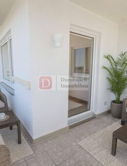Top!! 4-Zimmer-Wohnung mit Stellplatz, Einbauküche und Loggia - Frankfurt (Main)