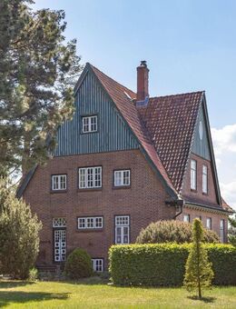 Elbpanorama & Altbaucharme – Denkmalperle auf großzügigem Grundstück - Lauenburg (Elbe)