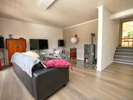 Attraktives Einfamilienhaus mit toller Aussicht, überdachter Terrasse, Balkon und Garten - Gummersbach
