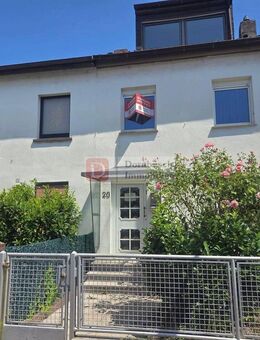Top!! geringe Erbpacht - Reihenmittelhaus mit traumhaftem Garten - Frankfurt (Main)