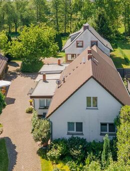 Einfamilienhaus, zwei Wohnungen und fantastisches Grundstück in Kolkwitz OT Babow - Am Kanal! - Kolkwitz