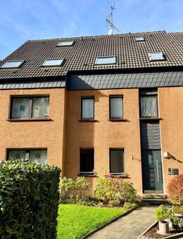 RUHIG UND STADTNAH: ERDGESCHOSSWOHNUNG MIT TERRASSE UND GARAGE !!! - Iserlohn