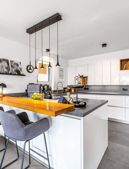 Exklusives Zuhause mit Pool und Garten - Tegernheim