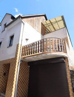 Großzügiges Einfamilienhaus mit Garten und Garage in Alf - Alf