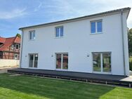 Niedrigenergiehaus Energieklasse A+. Besondere Reihenhäuser mit Gartenanteil in zentraler, guter Lage im Erstbezug! - Bad Bevensen