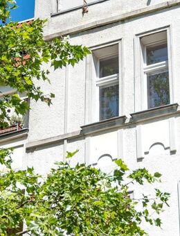 Ausgezeichnete Wohnlage! Vermietete Kapitalanlage-Wohnung mit Balkon nahe Stadtpark Steglitz - Berlin