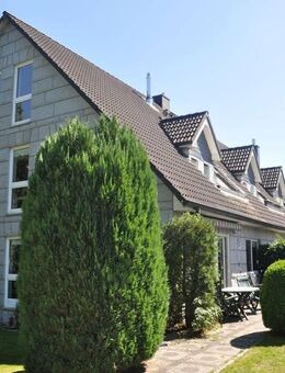 Maisonettewohnung mit drei Zimmern in grüner und zentraler Sackgassenlage - Quickborn (Landkreis Pinneberg)