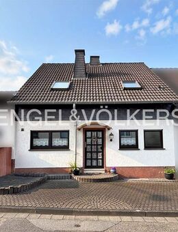 Solides Einfamilienhaus mit Einliegerbereich in Höhen- u. Blicklage - Neuwied