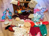 großes Baby Born Set mit viel Kleidung, Puppenbett, Bruder, Rassel - Freital