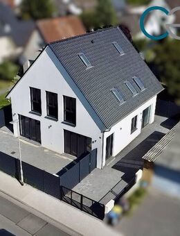 Großzügige Ober-/Dachgeschosswohnung im Erstbezug - 3 Zimmer, Studio, moderne Küche & Stellplatz - Hannover