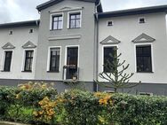 Exklusives, teilgewerblich nutzbares Zweifamilienhaus in beliebter Villenlage von Eberswalde - Eberswalde