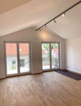 Top DG Wohg.! 4 Zi + Büro o. Hobbyraum, 2 Bäder, Wohnküche inkl. EBK, großer Balkon! München-Aubing - München