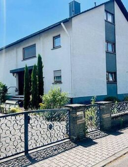 Gepfegtes Einfamilienhaus mit großzügiger Wohnfläche in ruhiger Wohngegend - Waghäusel
