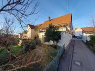 Sanierungsbedürftiges Einfamilienhaus mit Scheune! Aus- und Anbaumöglichkeit bis ca.500m² Plus X - Plochingen