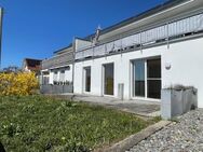 Wohnen im Grünen: Helle Erdgeschosswohnung mit ca. 20 qmTerrasse und Garten. - Stockach