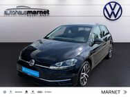 VW Golf, 1.6 TDI IQ DRIVE, Jahr 2020 - Wiesbaden