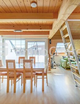 Wohnen über den Dächern: 3-Zimmer-Dachgeschosswohnung mit sonniger Dachloggia - Philippsburg