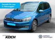 VW Touran, 1.5 TSI Active, Jahr 2022 - Möckmühl