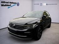 VW Tiguan, 1.5 TSI Life, Jahr 2023 - Walldorf (Baden-Württemberg)