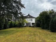 Repräsentatives Stadthaus mit weiterer Bebauungsmöglichkeit - Lohmar