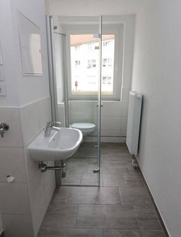 Die heißen Tage können kommen...3-RW mit bodengleicher Dusche u. Balkon! - Freiberg