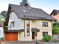 Gepflegtes Familiendomizil mit lauschigem Garten und Garage im grünen Herzen der Kurstadt - Baden-Baden