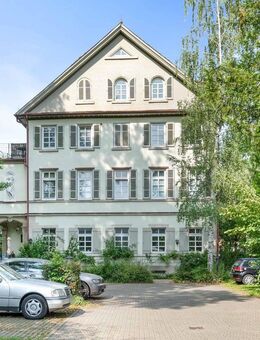 Helle 3-Zimmerwohnung mit Terrasse in zentraler Lage von Nürtingen - WG geeignet - Nürtingen