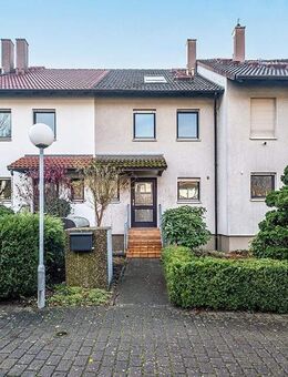 Ihr neues Zuhause in Karow: Helles Reihenhaus mit Terrasse und Garten - Berlin