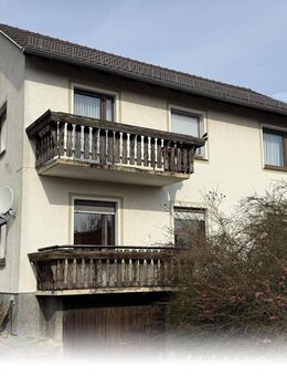 Geräumiges Zweifamilienhaus mit Garten in ruhiger Lage - Hessisch Lichtenau