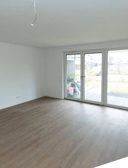 Moderne, hochwertige Eigentumswohnung auf 81 m² mit großzügiger Terrasse und Tiefgaragenstellplatz - Würselen