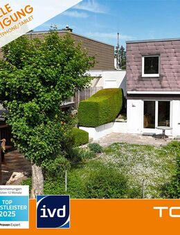 Familienidyll mit Sonnenkraft: Reihenmittelhaus mit PV-Anlage, Garten, Garage & modernem Grundriss - Ludwigsburg