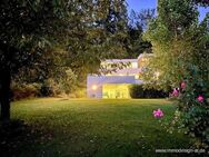 Aussergewöhnliche Architektenvilla im Bauhausstil mit Pool + Einliegerwohnung ! - Obergriesbach