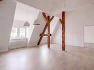 3-Zimmer-Dachgeschosswohnung in denkmalgeschütztem Gebäude - Berlin