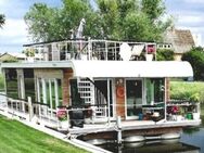 Modernes, hochwertiges Hausboot - Wohnen und Leben auf dem Wasser - Malchin
