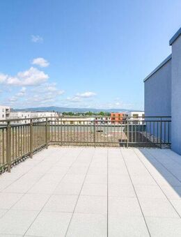Penthouse mit Dachterrasse: exklusives Wohnerlebnis über den Dächern mit lichtdurchfluteten Räumen - Frankfurt (Main)