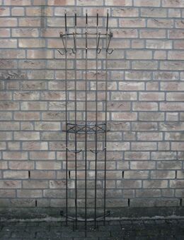 Wandgarderobe aus Stahl - Leverkusen