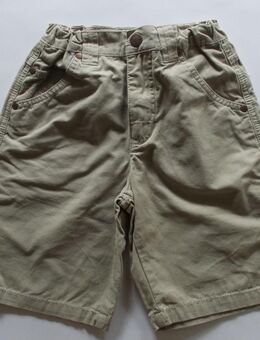 Short Jungen der Marke Pocopiano Farbe Kitt Gr. 128 zu verkaufen. - Bielefeld
