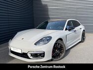 Porsche Panamera, GTS Sport Turismo, Jahr 2022 - Papendorf (Landkreis Rostock)