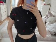 Tommy Hilfiger Tshirt Crop in M - Bestensee