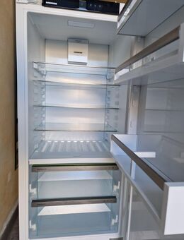 Neuwertiger Liebherr-Einbaukühlschrank mit BioFresh-Technologie - Bochum Eppendorf