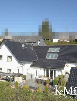 Zwei Häuser, eine Gelegenheit - Großzügiges Anwesen mit viel Fläche in Langscheid - Langscheid