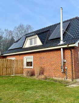 NEUER PREIS! - Solides Einfamilienhaus mit Garten und PV-Anlage - Gokels