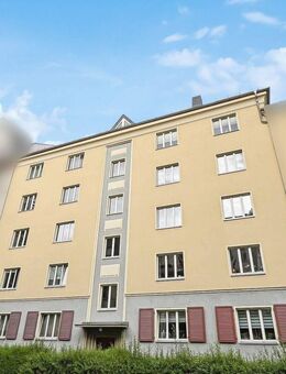 Denkmalschutz: 2-Zimmer-Dachgeschosswohnung mit Balkon und Stellplatz in Chemnitz - Chemnitz